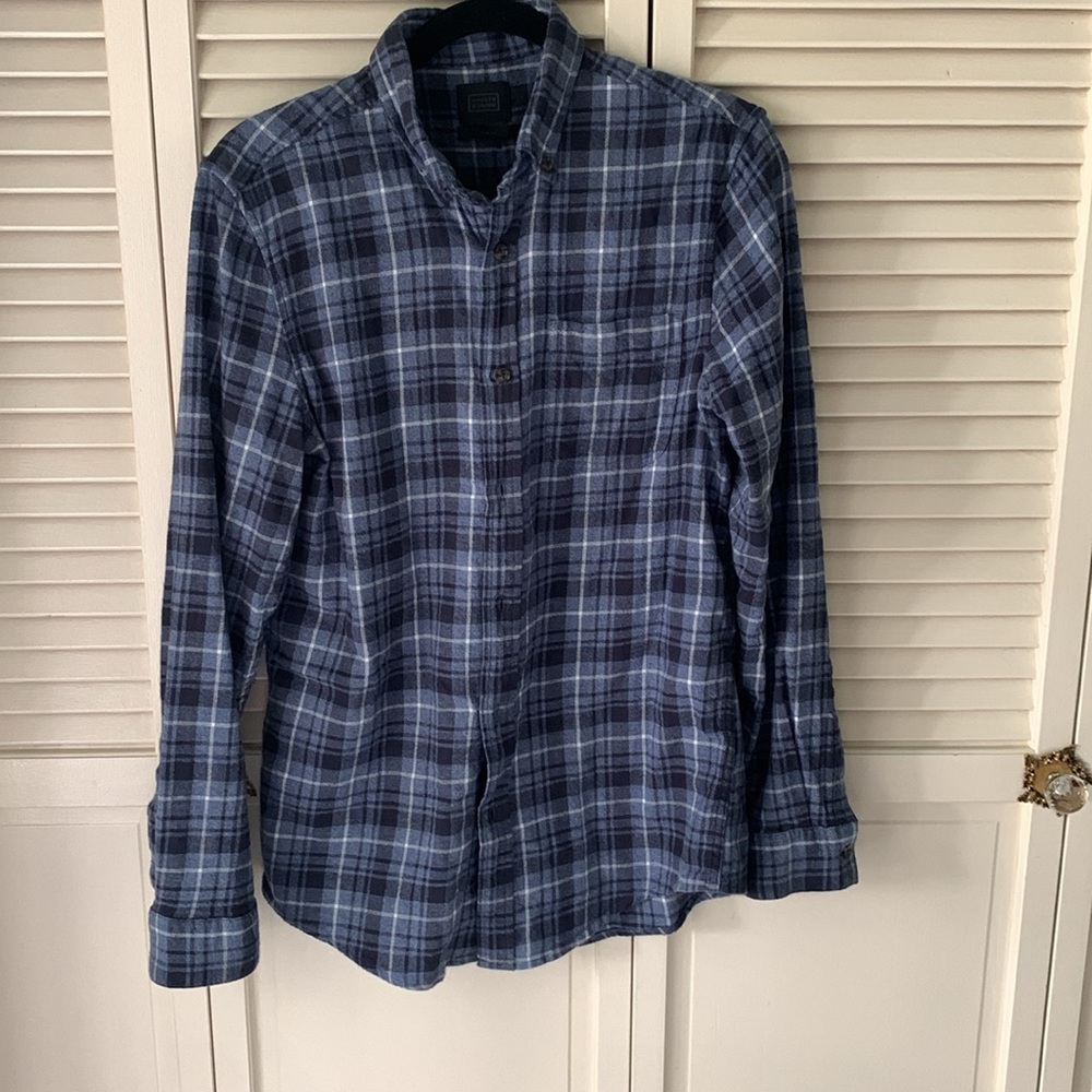 14th & Union Men's Blue Plaid Shirt
